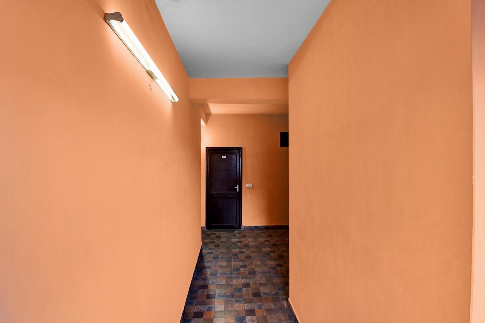 Hotel O New Shushant Regency シムラー エクステリア 写真
