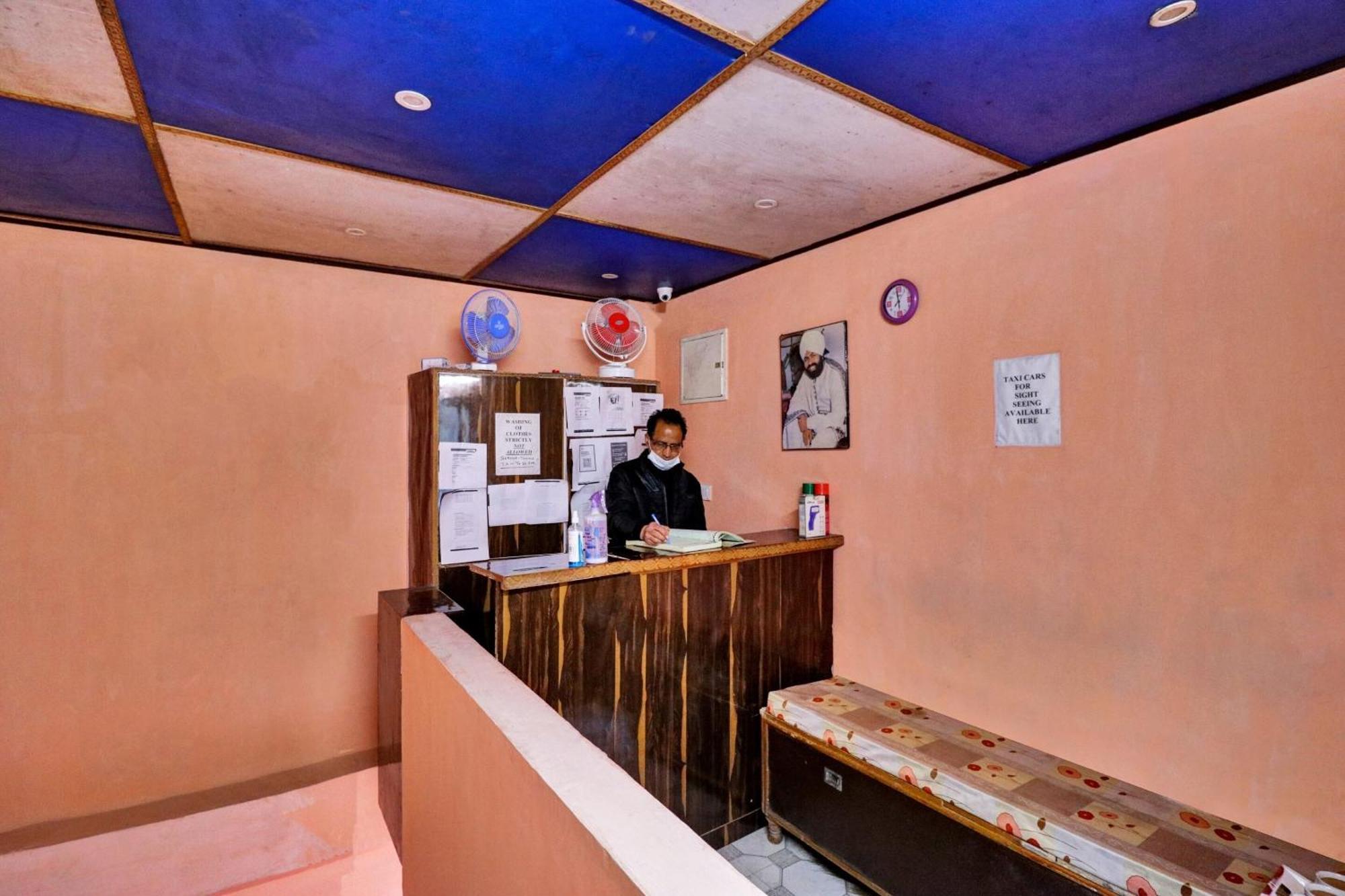 Hotel O New Shushant Regency シムラー エクステリア 写真