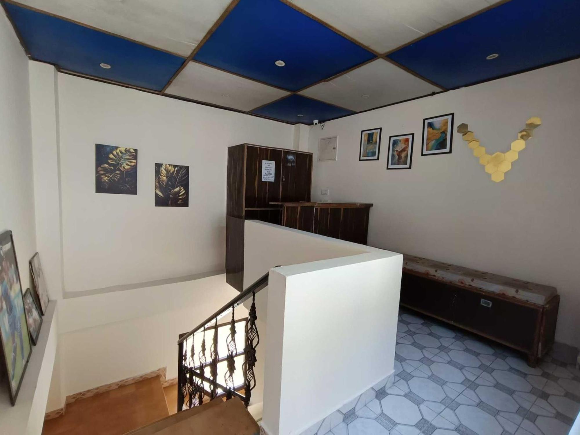 Hotel O New Shushant Regency シムラー エクステリア 写真